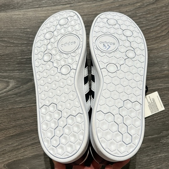 NWT adidas Breaknet Shoes Skate Gym Lifestyle Comfort Sneaker Trainers SZ 7M/9W - Picture 8 of 12